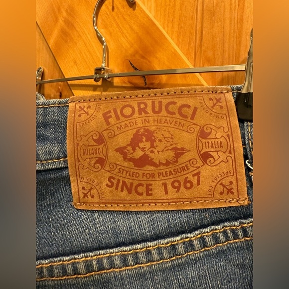 Fiorucci Women’s Angel Med Blue Wash Straight Jeans Size 27 NWT - Picture 2 of 7
